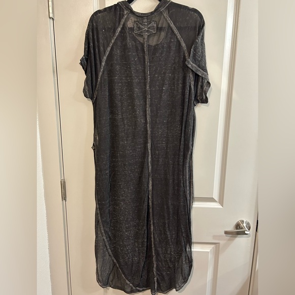 We The Free Spring Breeze Tunic Top in Charcoal - Picture 5 of 5